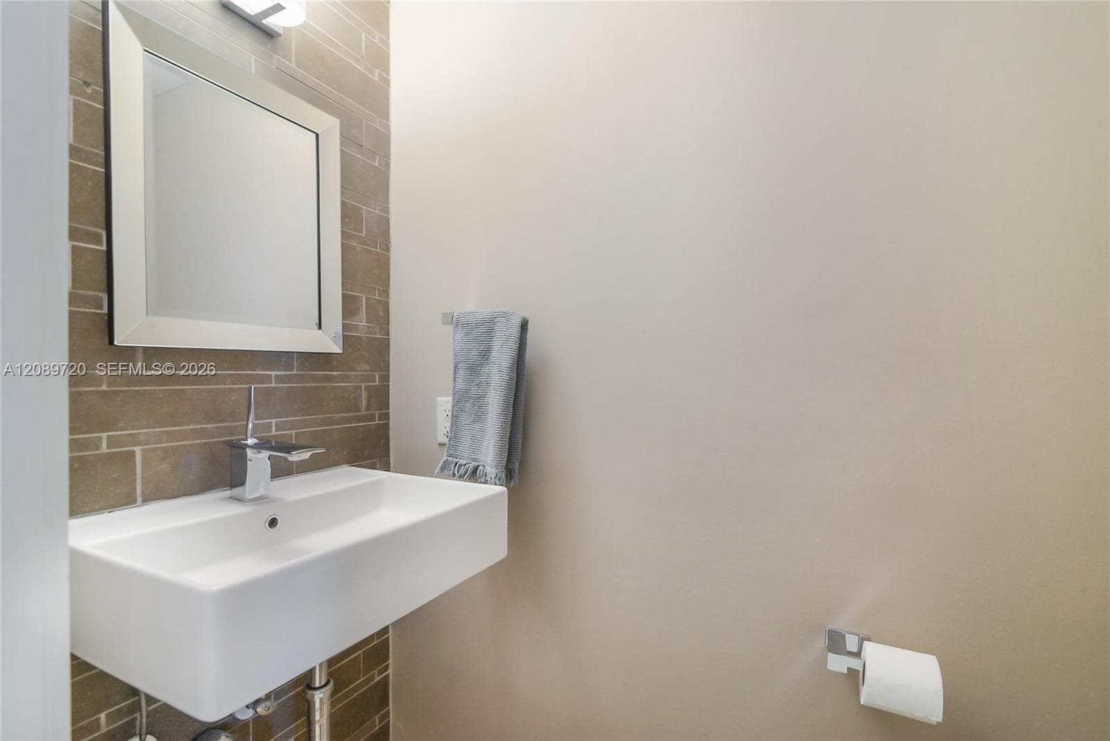 147 Golden Beach Dr photo 15