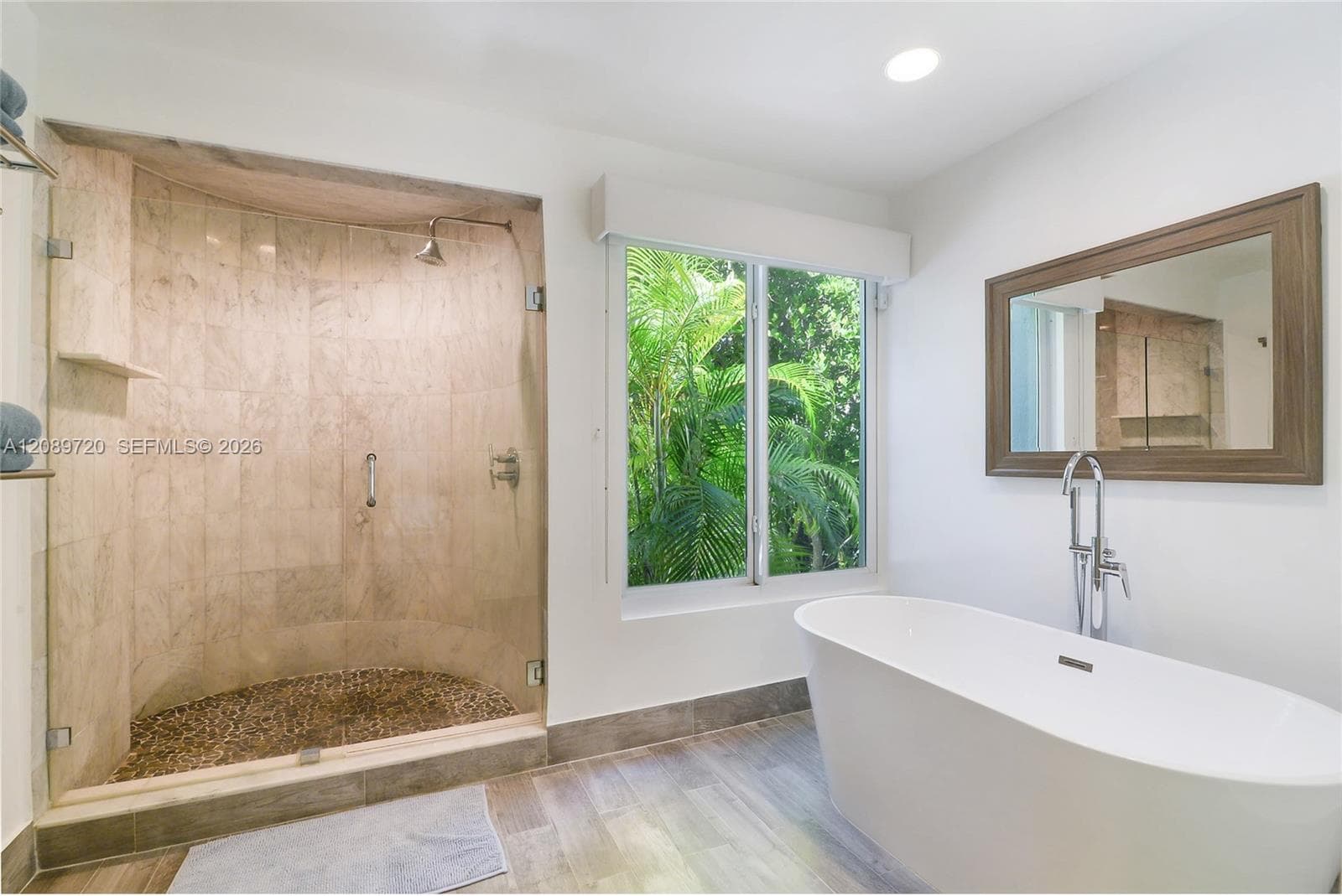 147 Golden Beach Dr photo 8