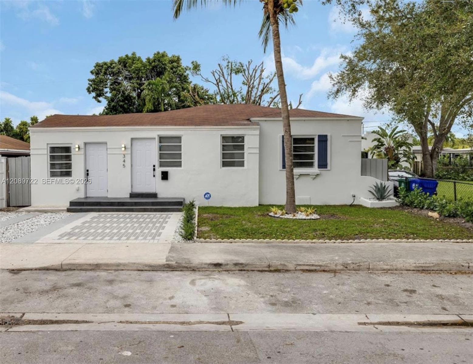 345 NW 44th St photo 2