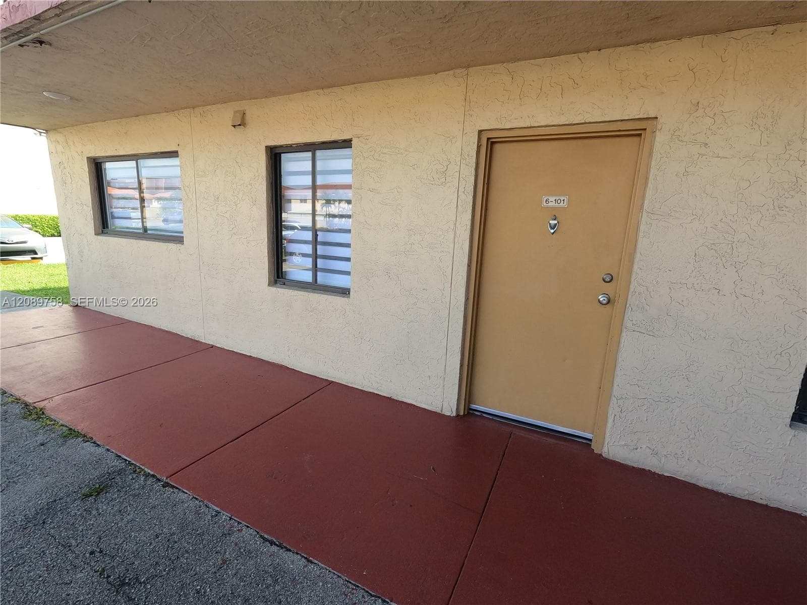VISTA DEL LAGO I CONDO · #1-101 in Hialeah Gardens - Photo 2