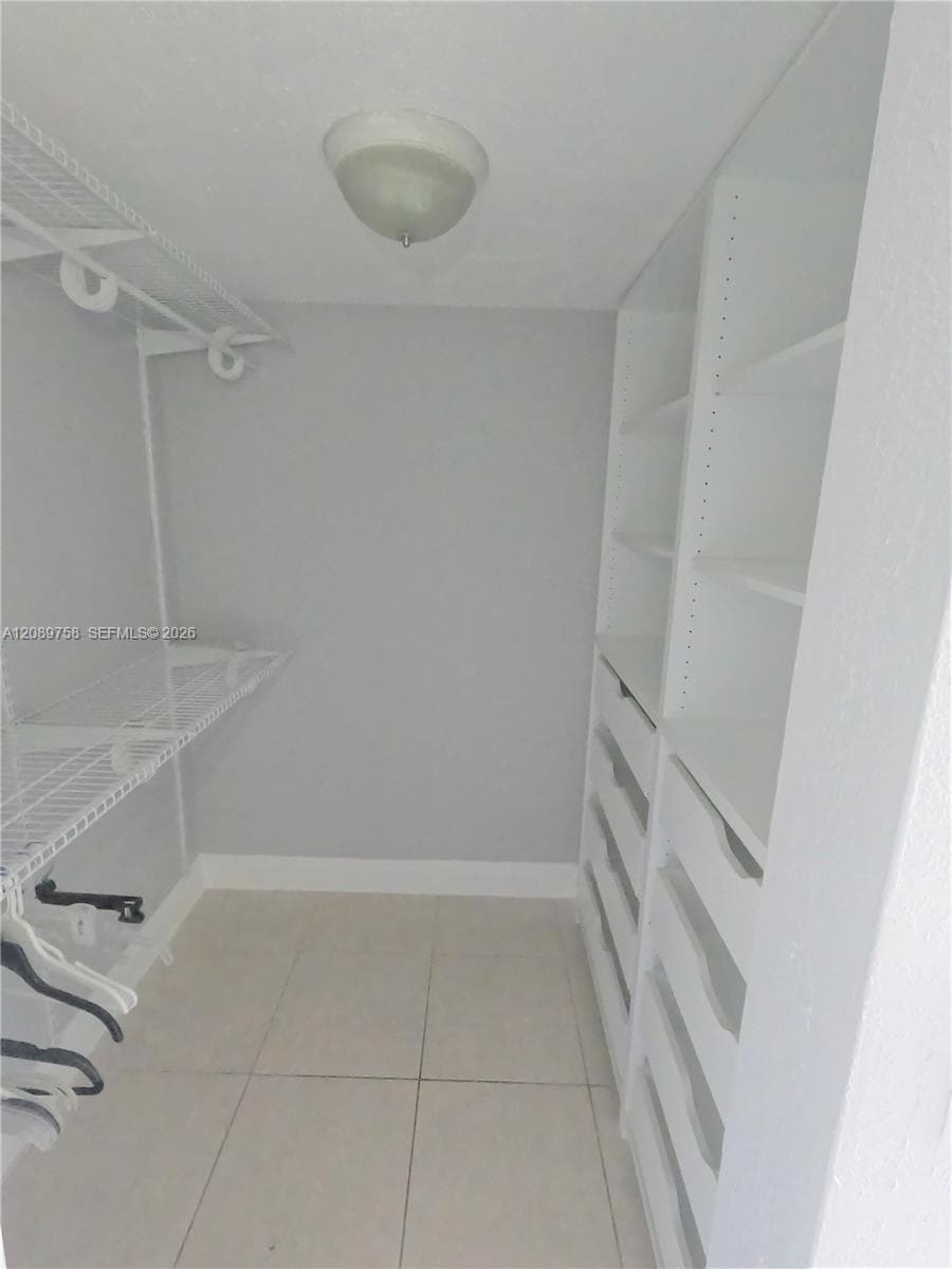 VISTA DEL LAGO I CONDO · #1-101 in Hialeah Gardens - Photo 15
