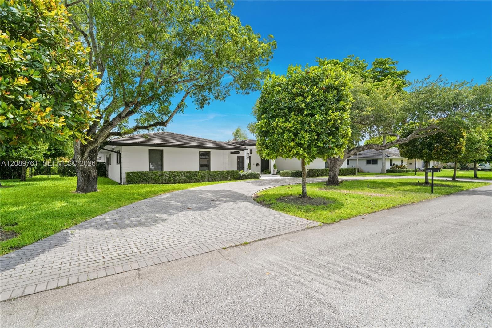 7420 SW 109th Ter photo 2