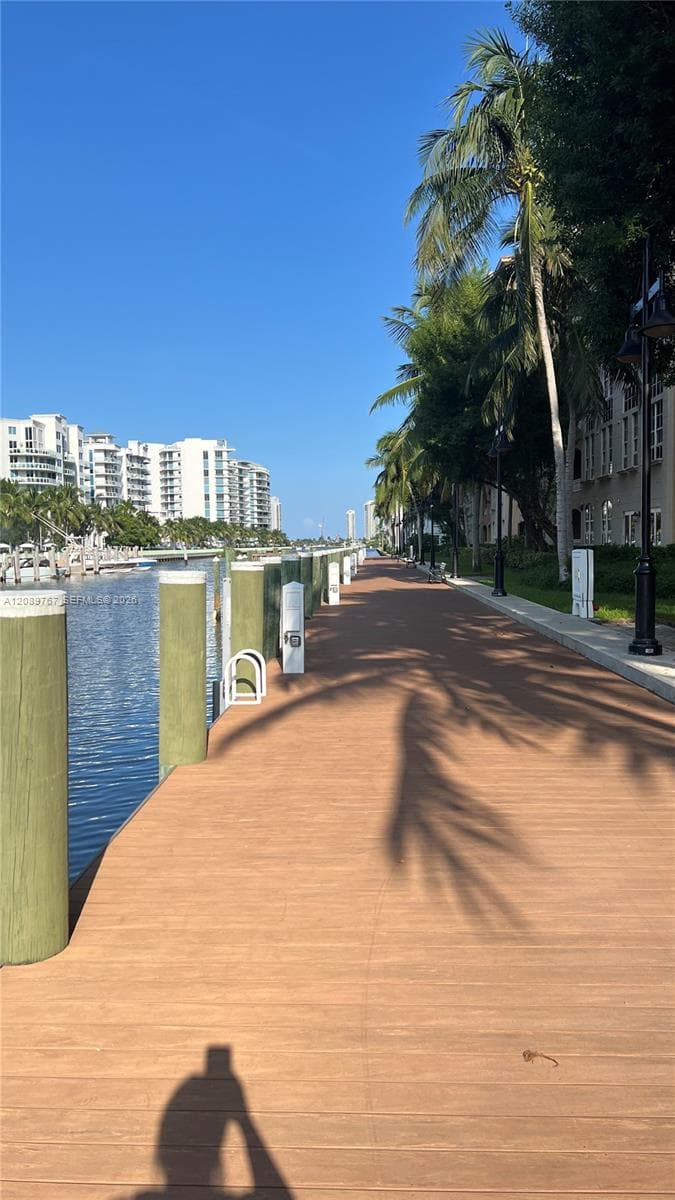 Alaqua · #421 in Aventura - Photo 16