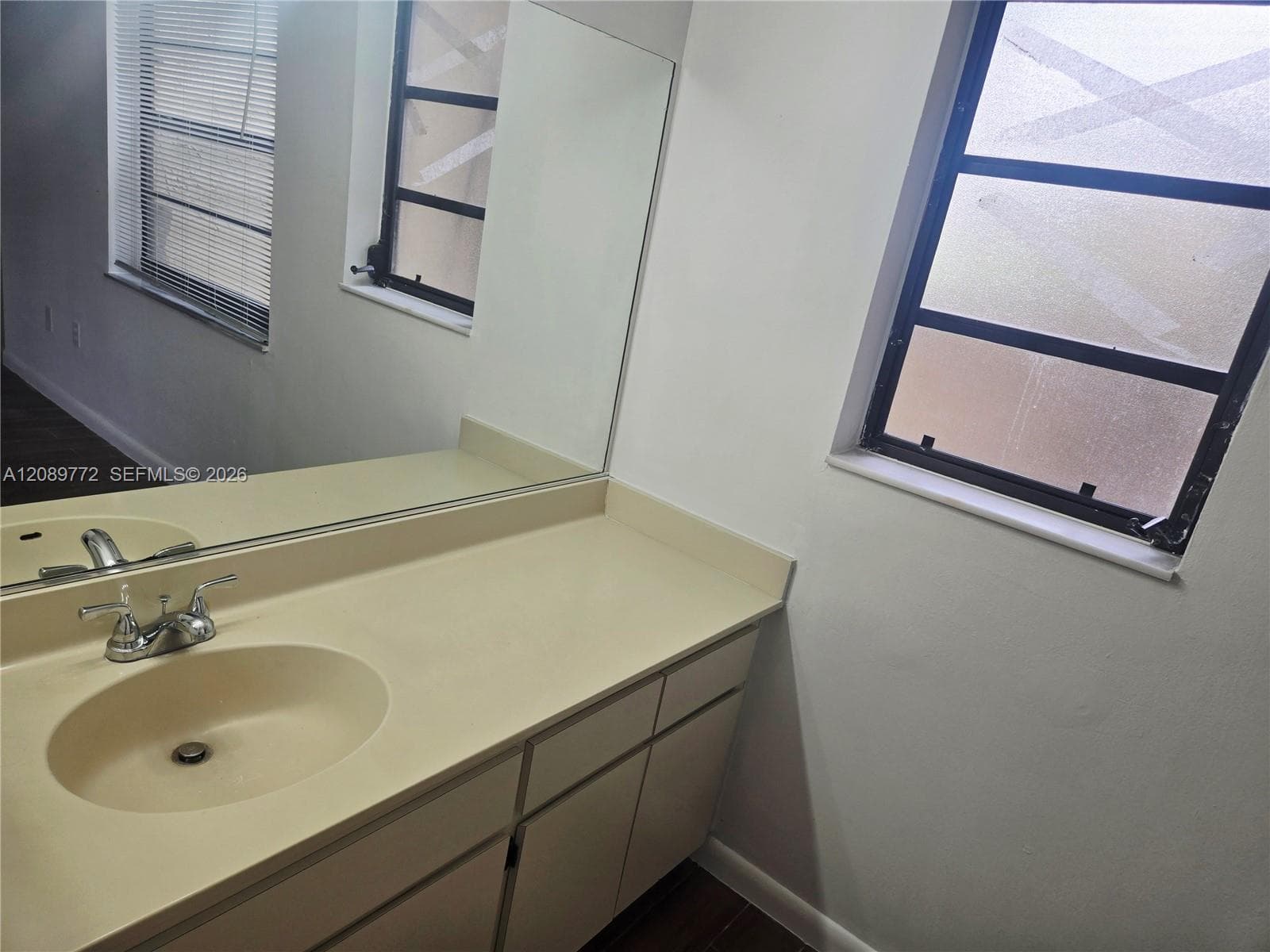 KENLAND BEND NORTH CONDO · #L102 in Miami - Photo 12