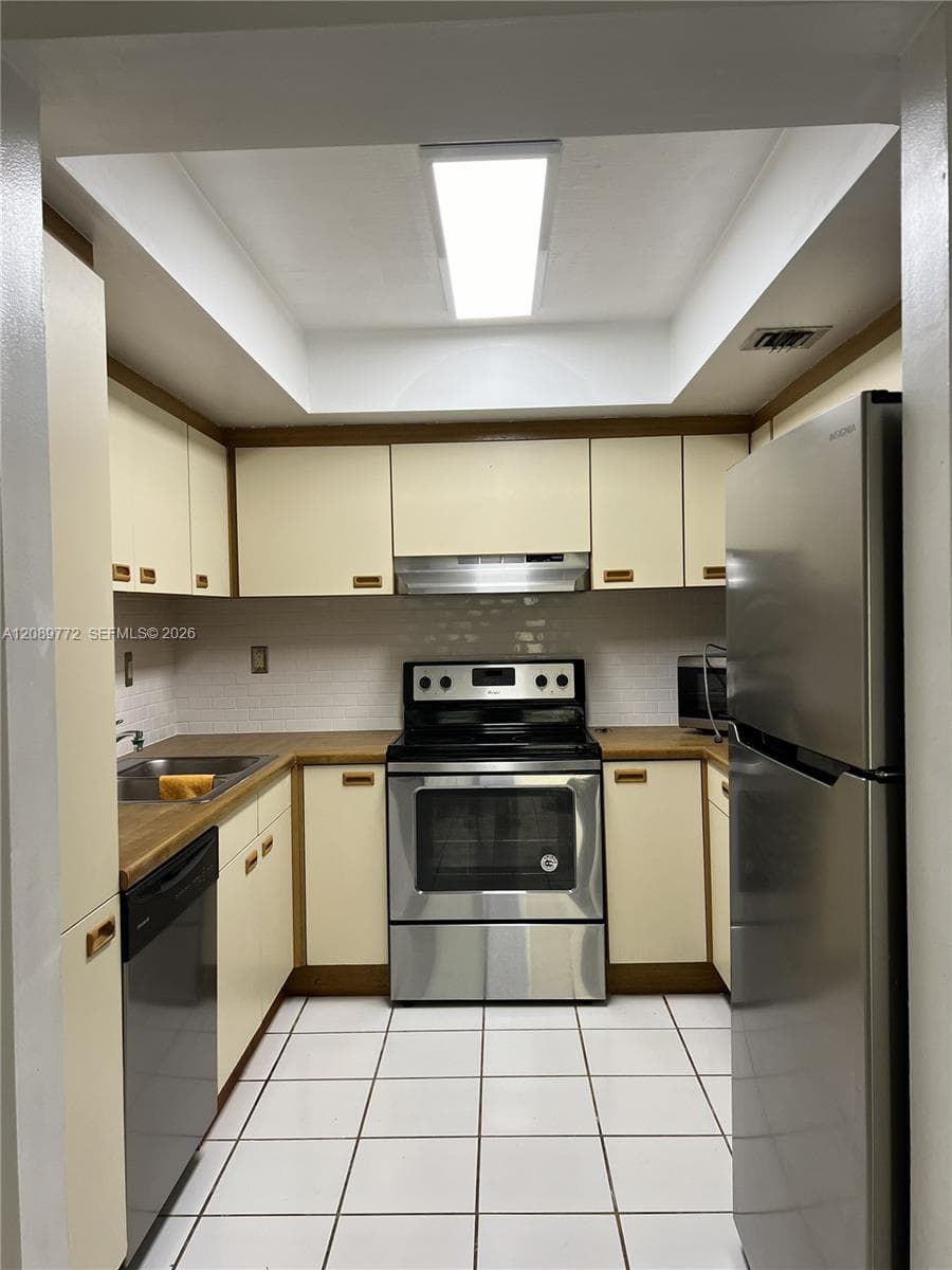 KENLAND BEND NORTH CONDO · #L102 in Miami - Photo 7
