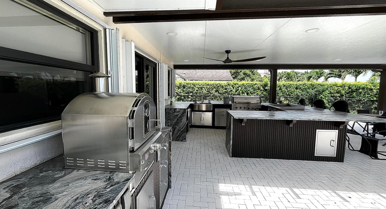 Outdoor Kitchen