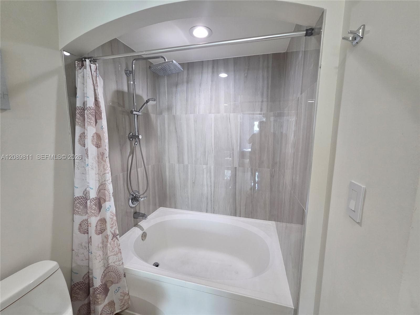 THE WAVERLY AT SURFSIDE B · #403 in Surfside - Photo 17