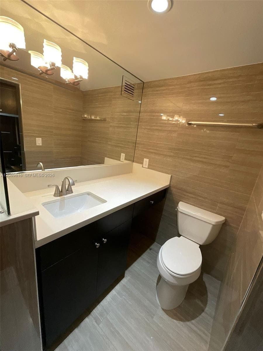 SOUTH BAY CLUB CONDO · #242 in Miami Beach - Photo 16