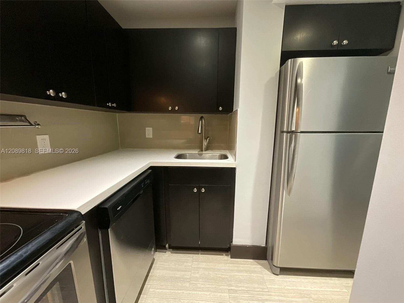 SOUTH BAY CLUB CONDO · #242 in Miami Beach - Photo 11