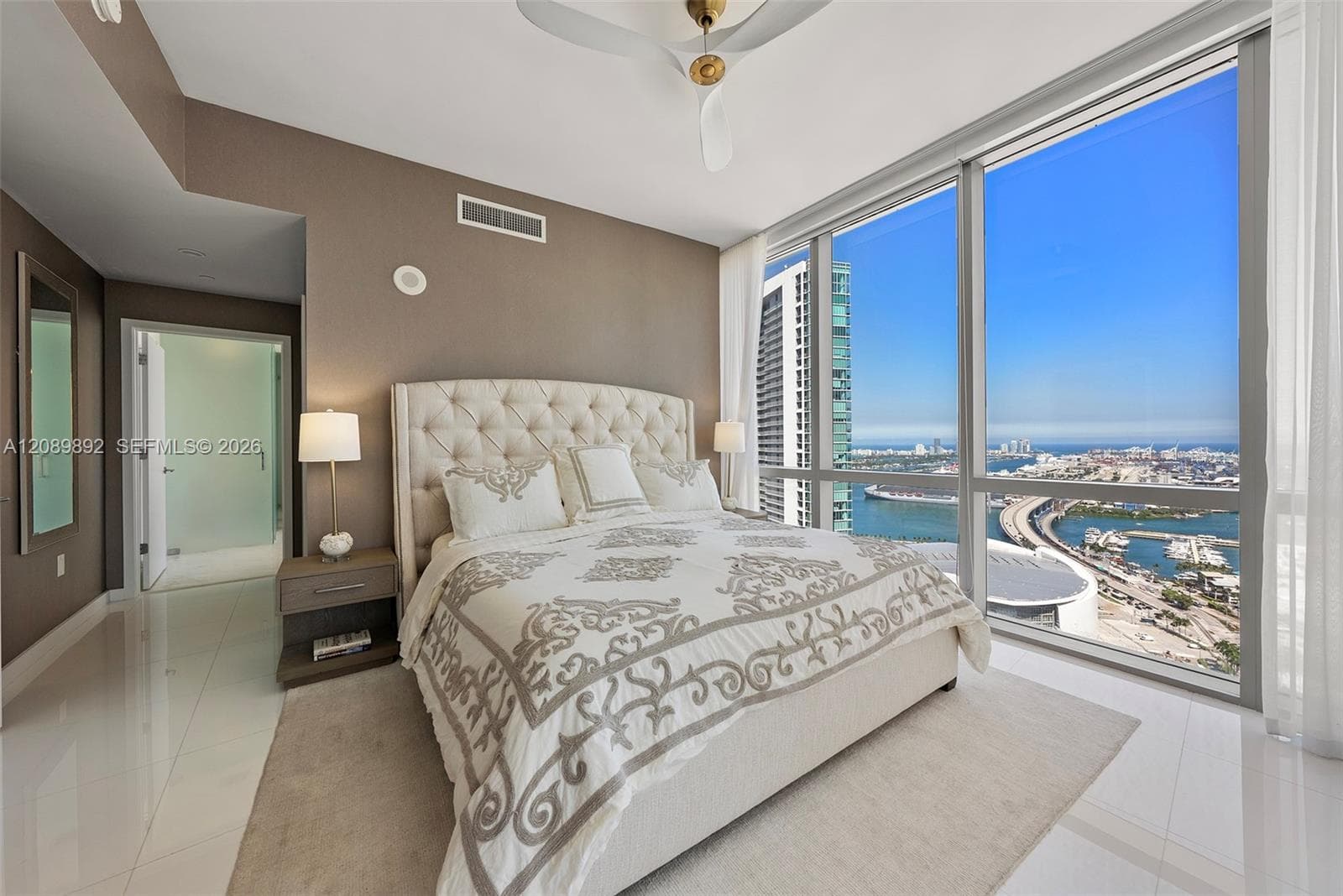 Paramount Miami Worldcenter · #3711 in Miami - Photo 6