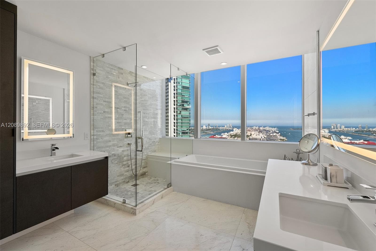 Paramount Miami Worldcenter · #3711 in Miami - Photo 8