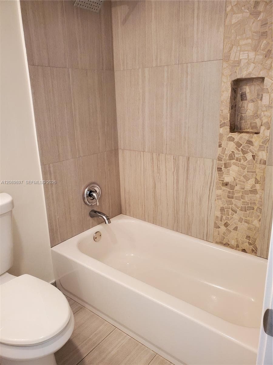 DIXIE GARDENS CONDO · #409 in North Miami - Photo 5