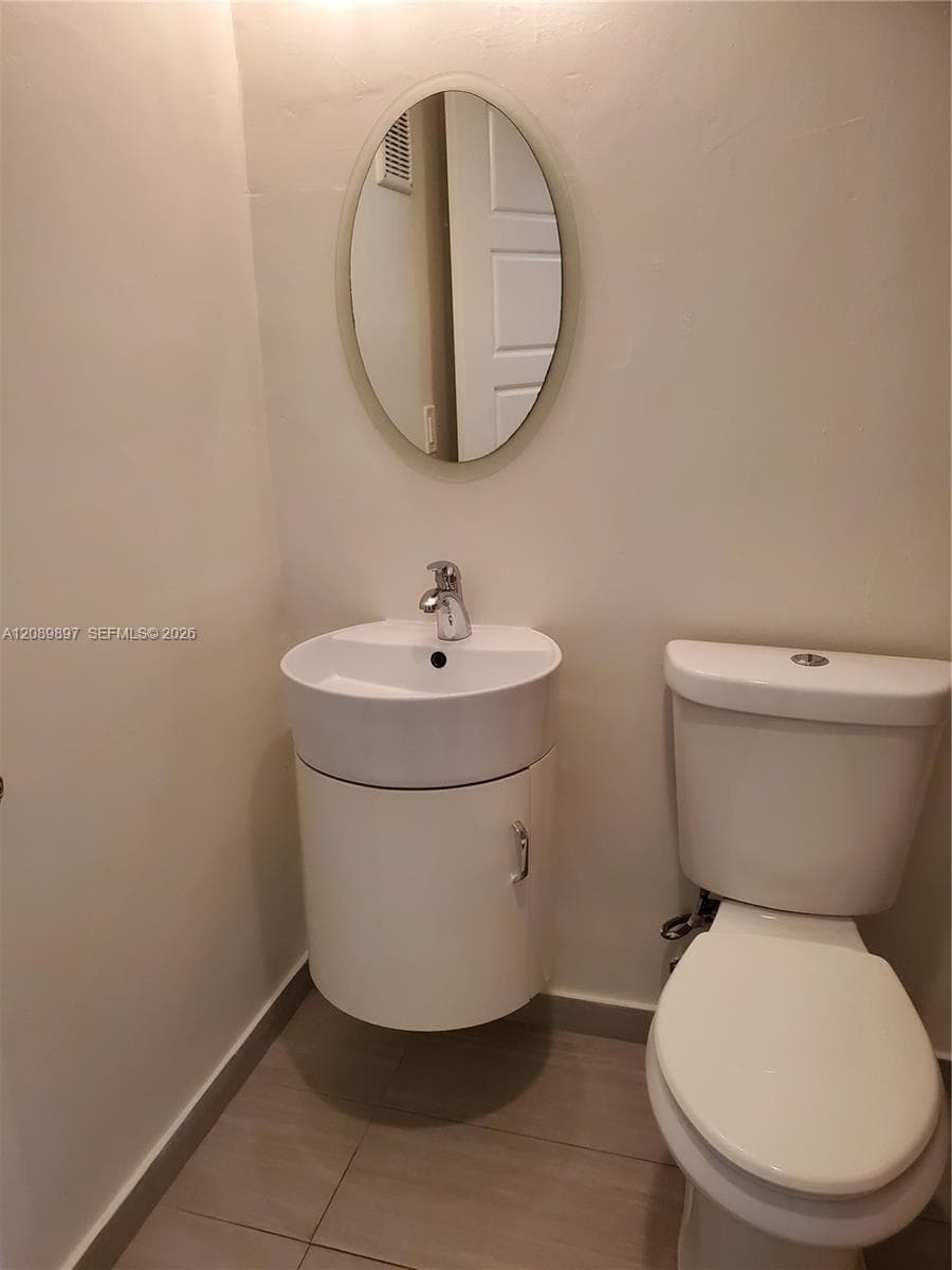 DIXIE GARDENS CONDO · #409 in North Miami - Photo 4