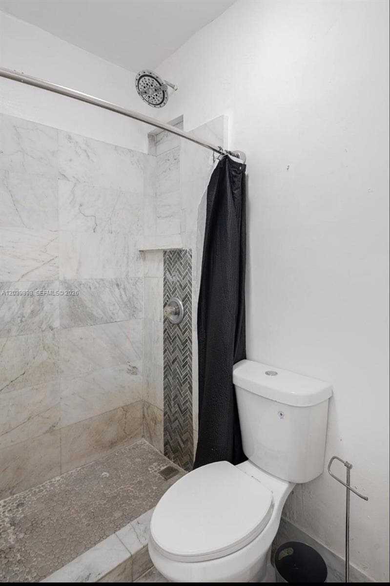 961 NE 155th Ter photo 11