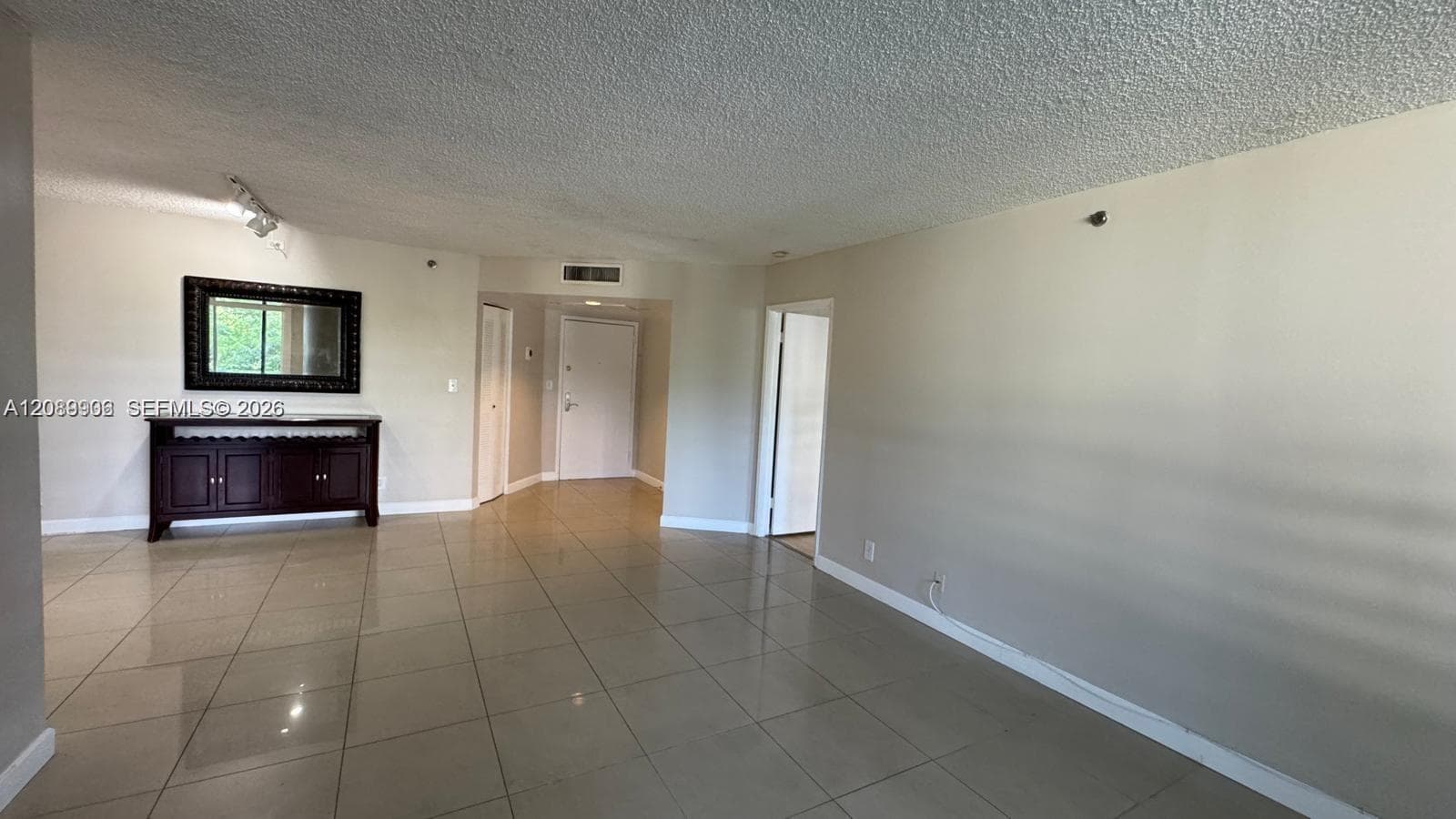 PARC CENTRAL AVENTURA EAS · #206 in Aventura - Photo 13