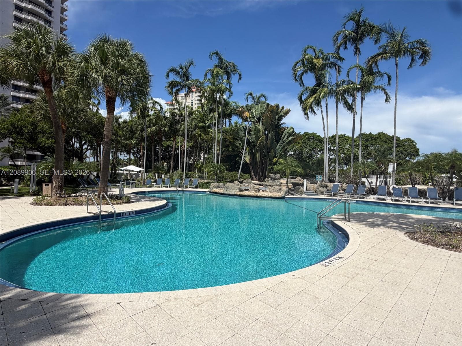 PARC CENTRAL AVENTURA EAS · #206 in Aventura - Photo 41