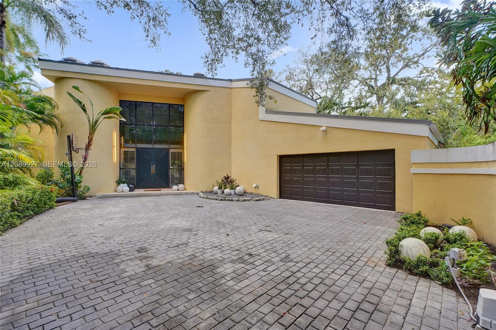 2360 Tigertail Ave photo 42