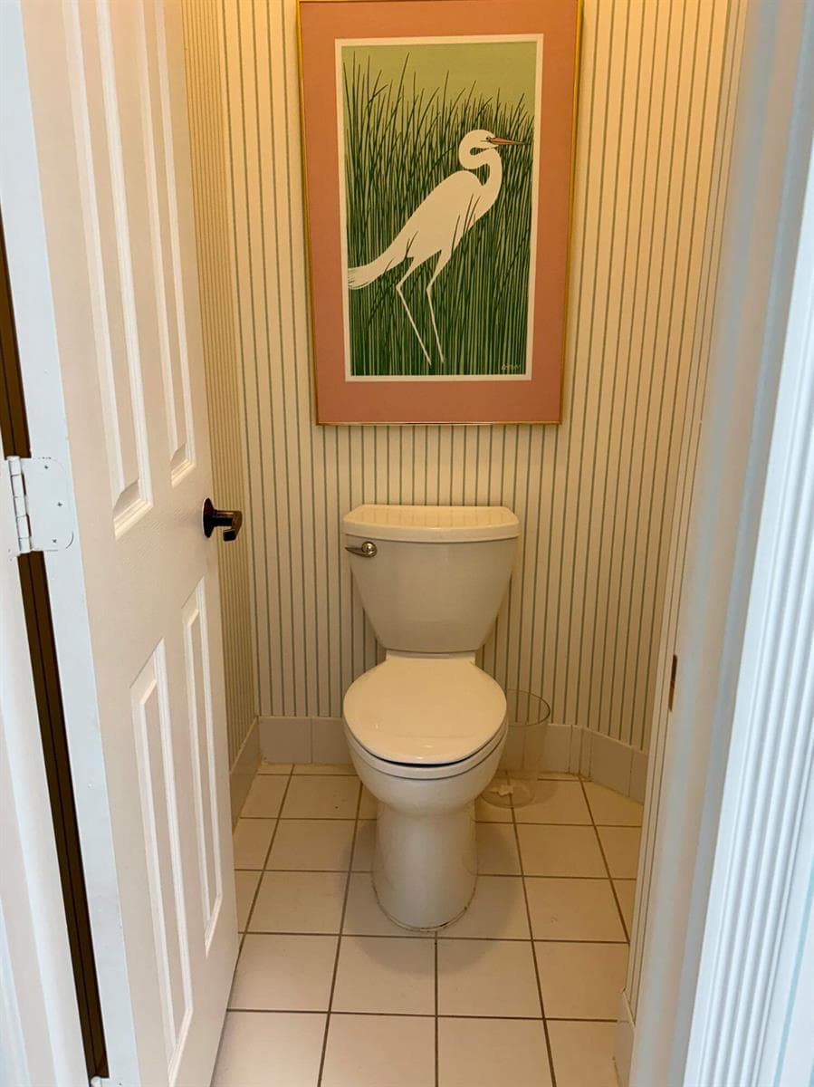 Master Bathroom Private Water Closet