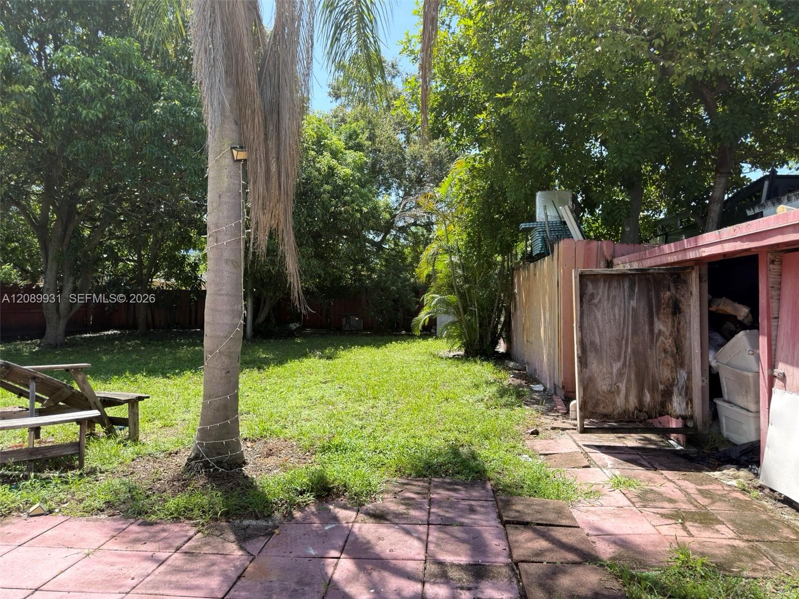 112 SE 3rd St photo 13