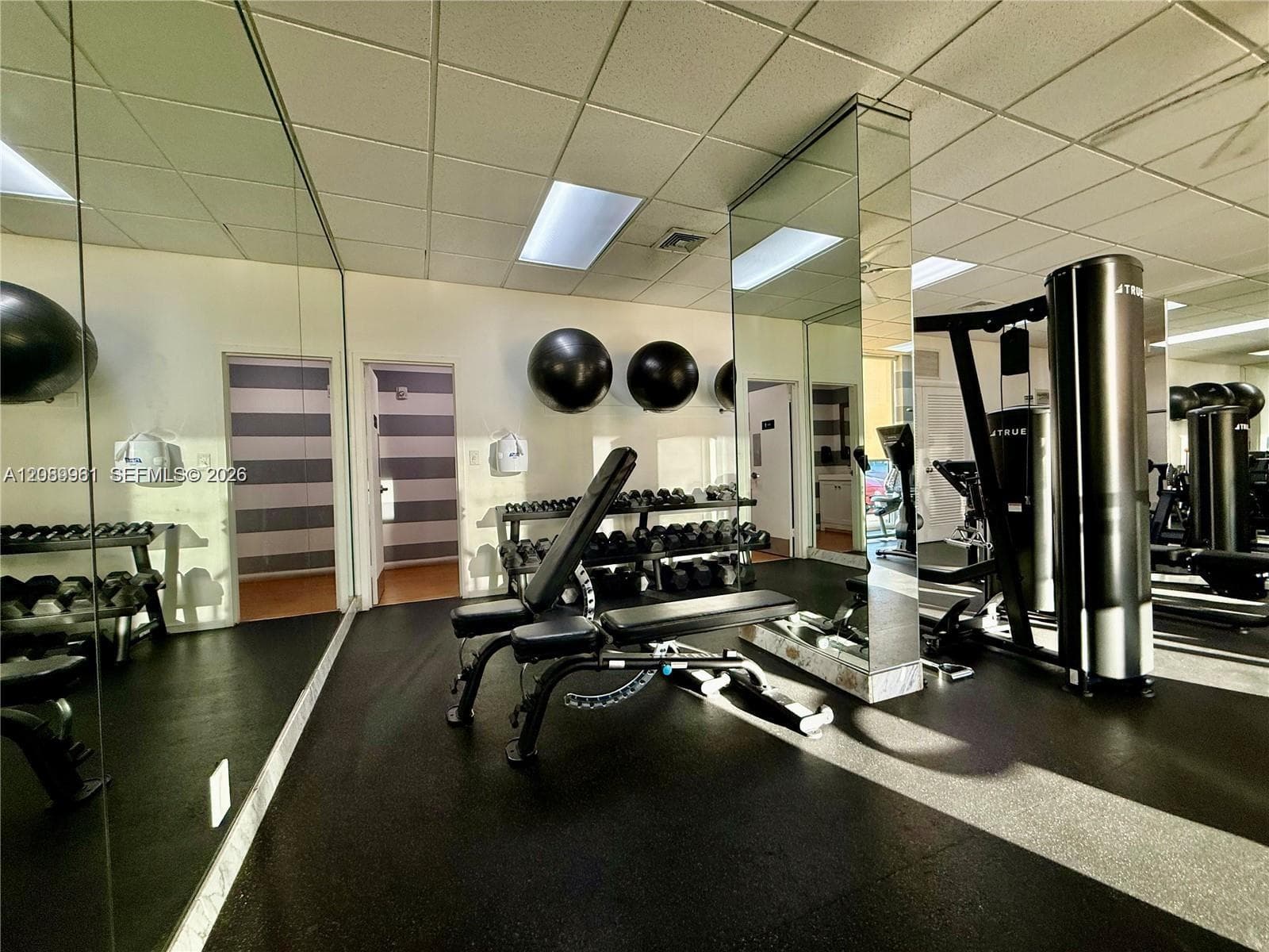 BAYVIEW TOWERS · #C402 in North Miami - Photo 42