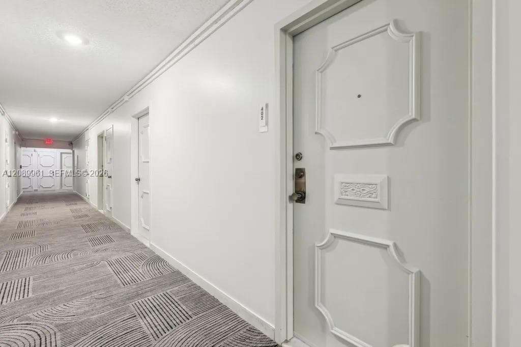 BAYVIEW TOWERS · #C402 in North Miami - Photo 28