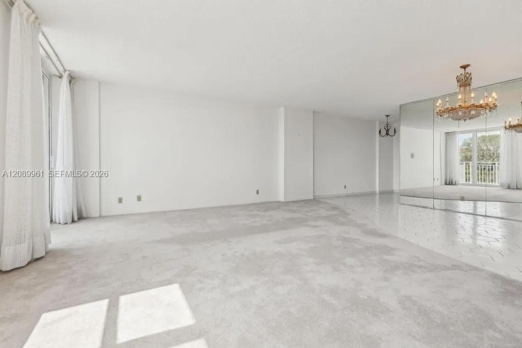 BAYVIEW TOWERS · #C402 in North Miami - Photo 4