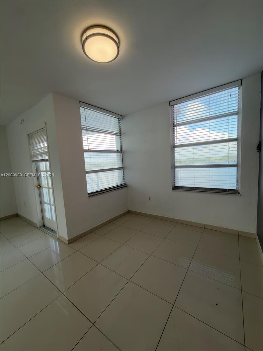 BUCKLEY TOWERS CONDO · #605W in Miami - Photo 17