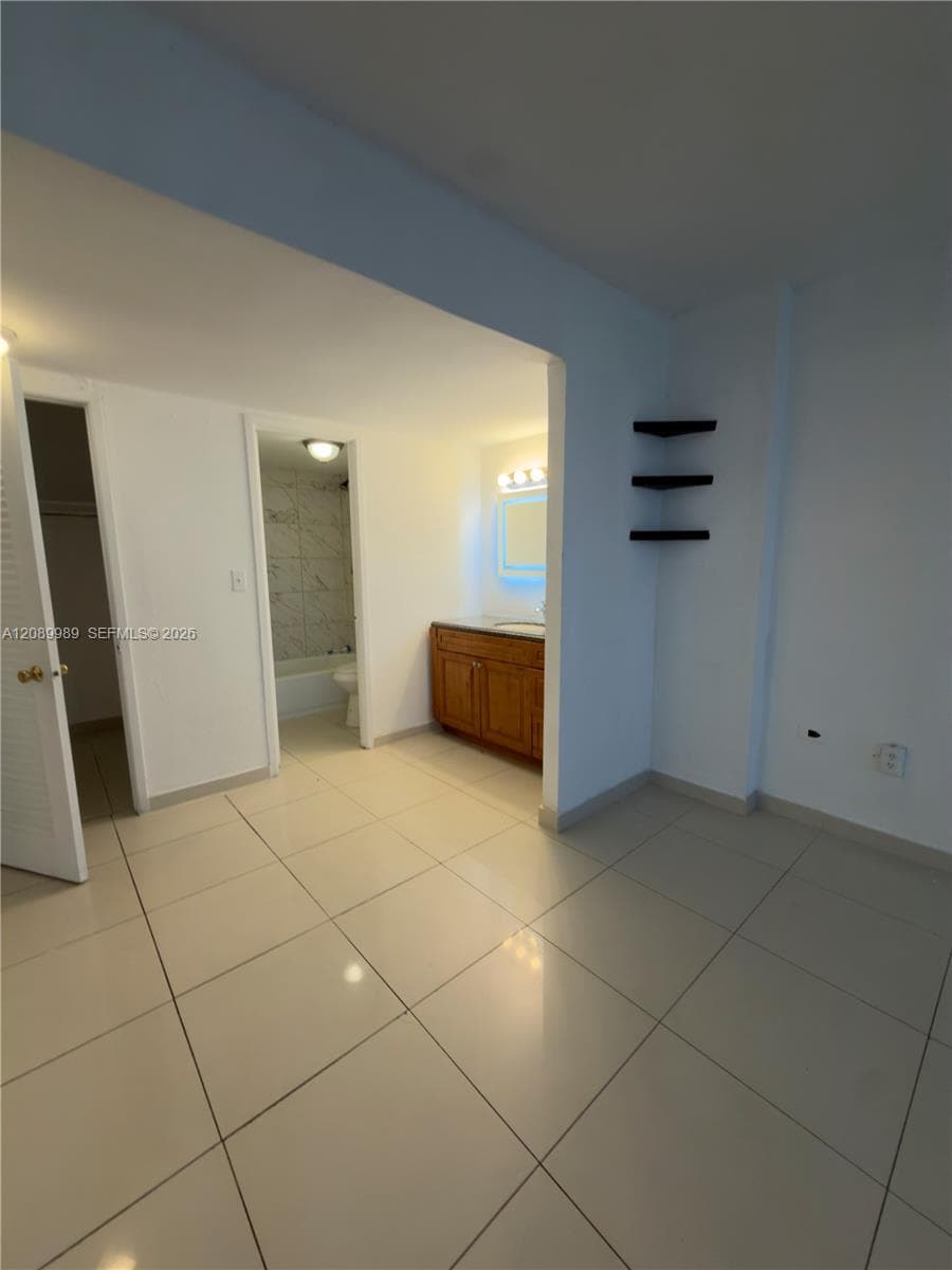 BUCKLEY TOWERS CONDO · #605W in Miami - Photo 11