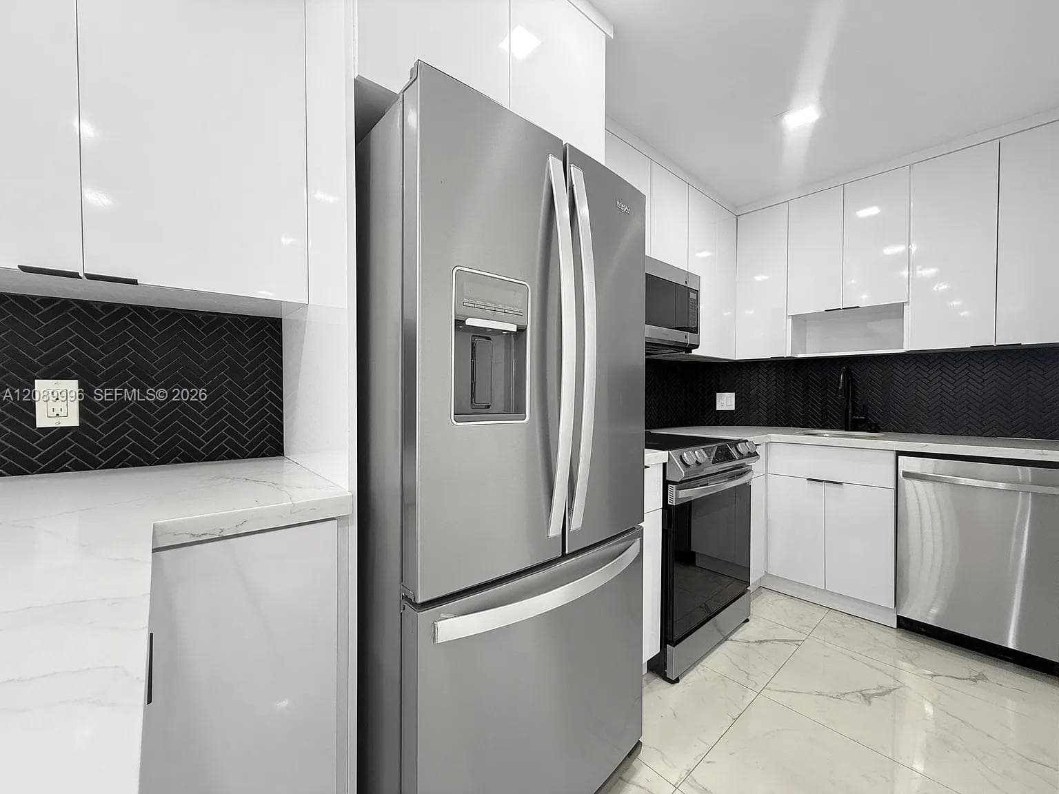 CRICKET CLUBHOUSE CONDO · #207 in Miami - Photo 9