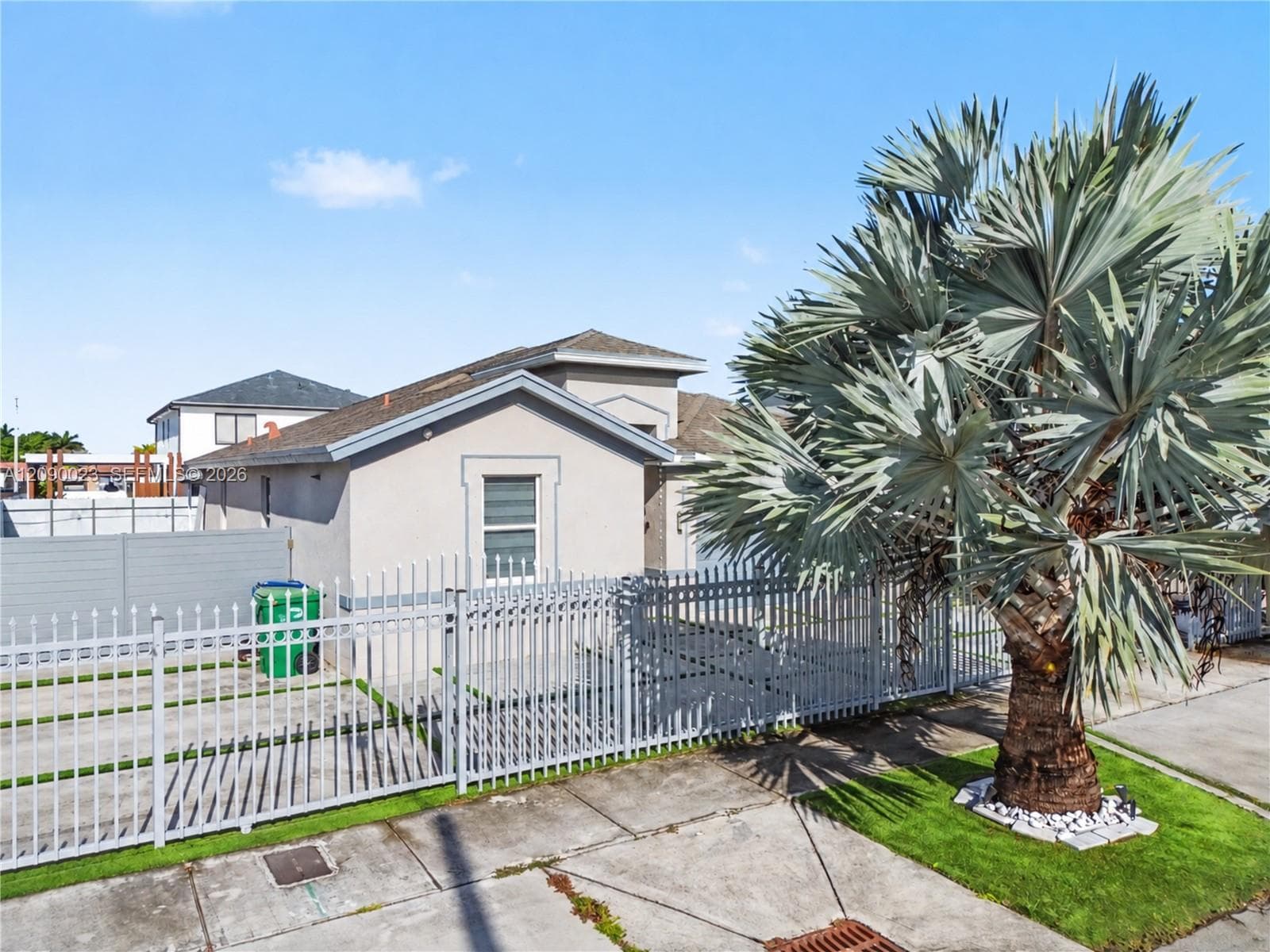 27904 SW 133rd Path photo 4