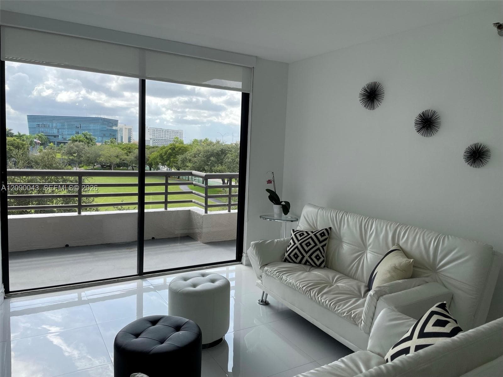 PARC CENTRAL · #504 in Aventura - Photo 2