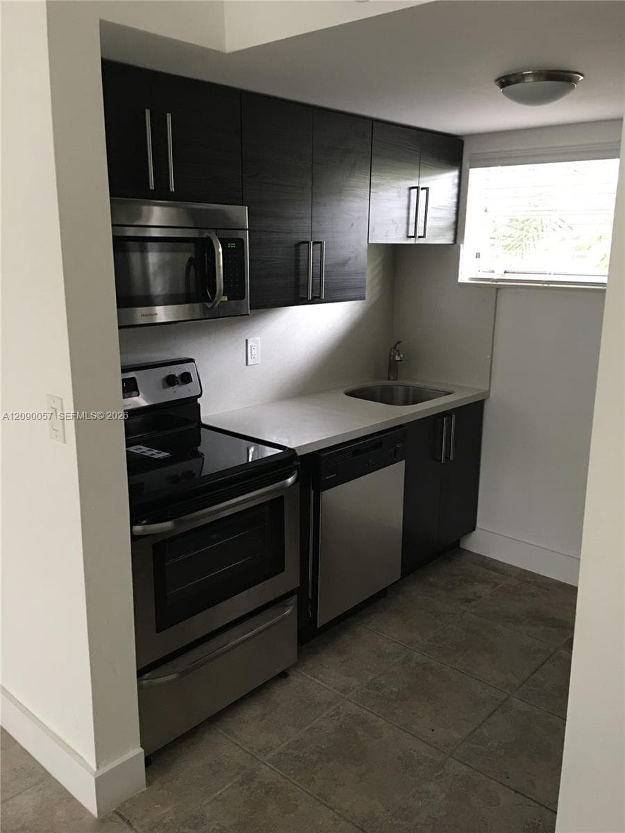 POLTAWA CONDO · #3 in Coral Gables - Photo 3
