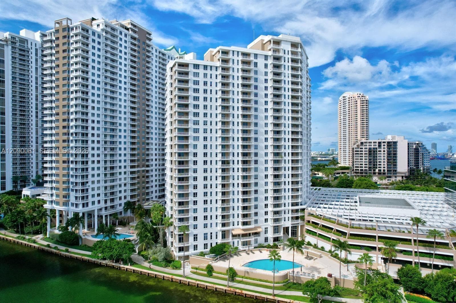 Courvoisier Courts · #1111 in Miami - Photo 18