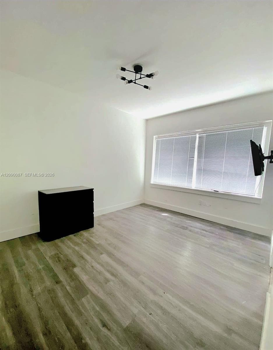 SOBE PHOENIX CONDO · #101 in Miami Beach - Photo 5