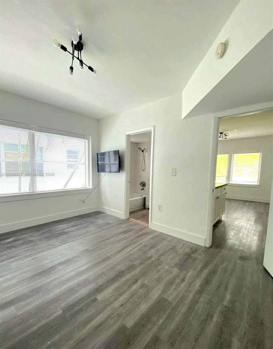 SOBE PHOENIX CONDO · #101 in Miami Beach - Photo 4