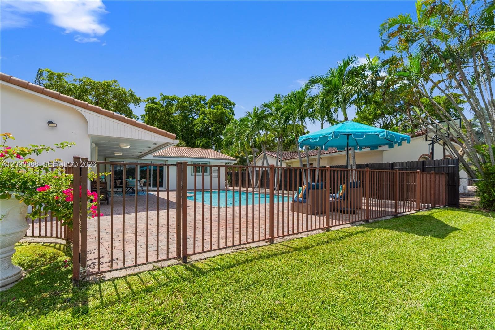 7311 Sabal Dr photo 35