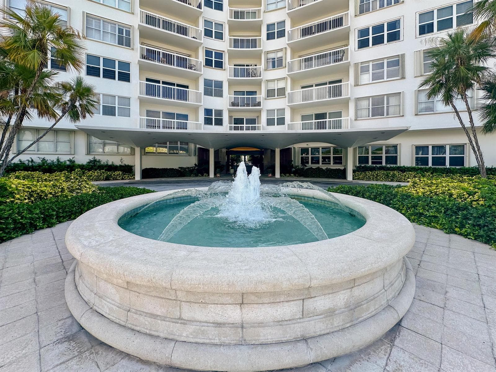 2600 N Flagler Dr Apt 803 West-print-010