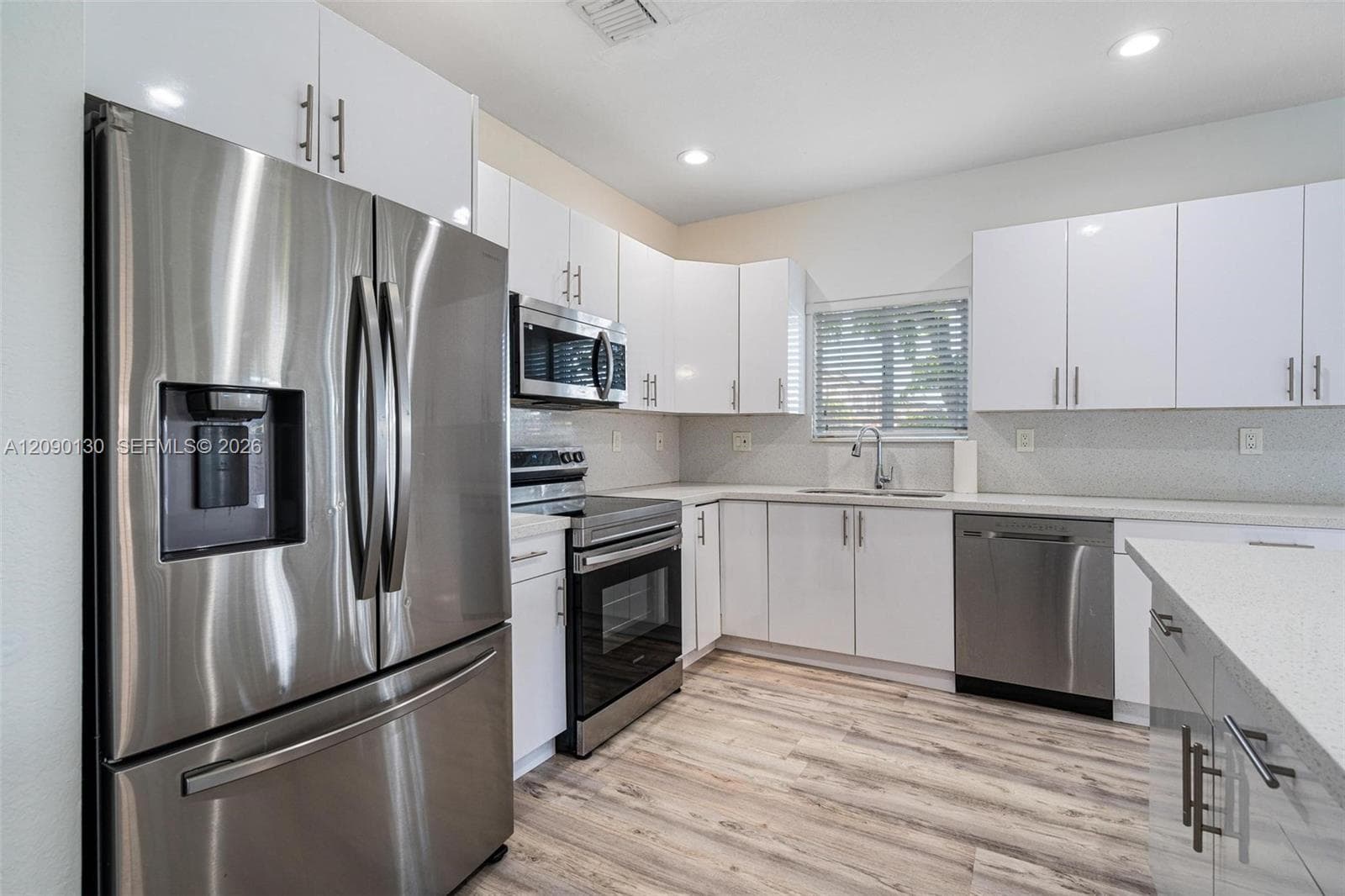 16350 SW 50th Ter photo 13
