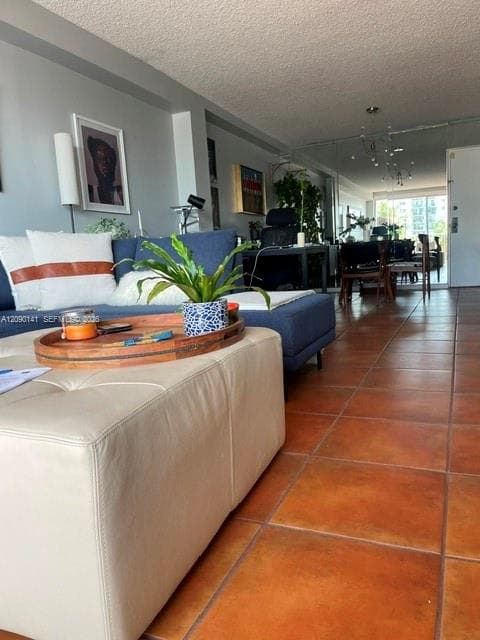 SUNNY SHORES CONDO · #306 in North Miami Beach - Photo 4