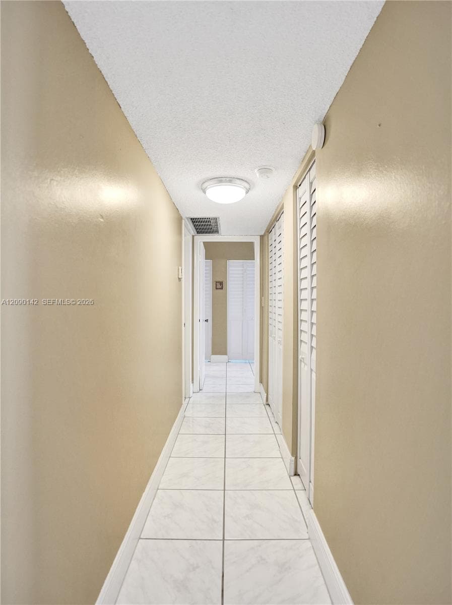 ALLINGTON TOWERS CONDO · #1F in Hollywood - Photo 23
