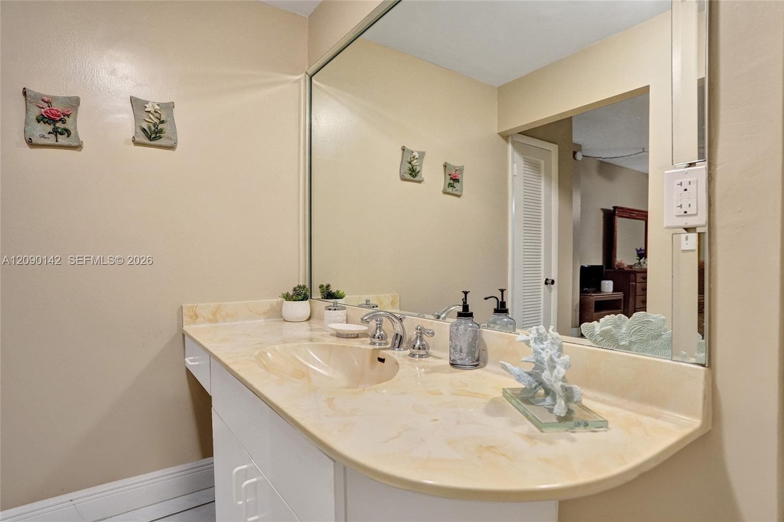 ALLINGTON TOWERS CONDO · #1F in Hollywood - Photo 33