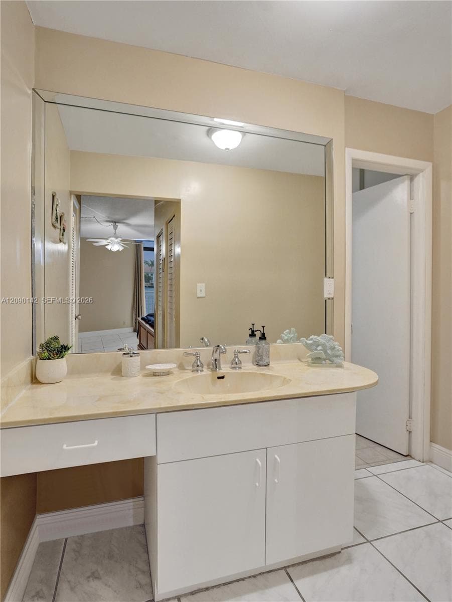 ALLINGTON TOWERS CONDO · #1F in Hollywood - Photo 37
