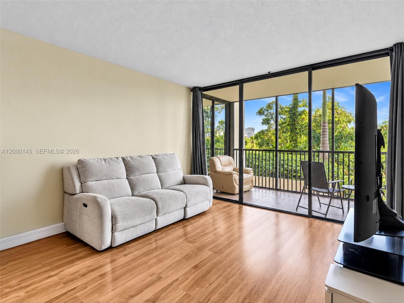 CORONADO · #332 in Aventura - Photo 8