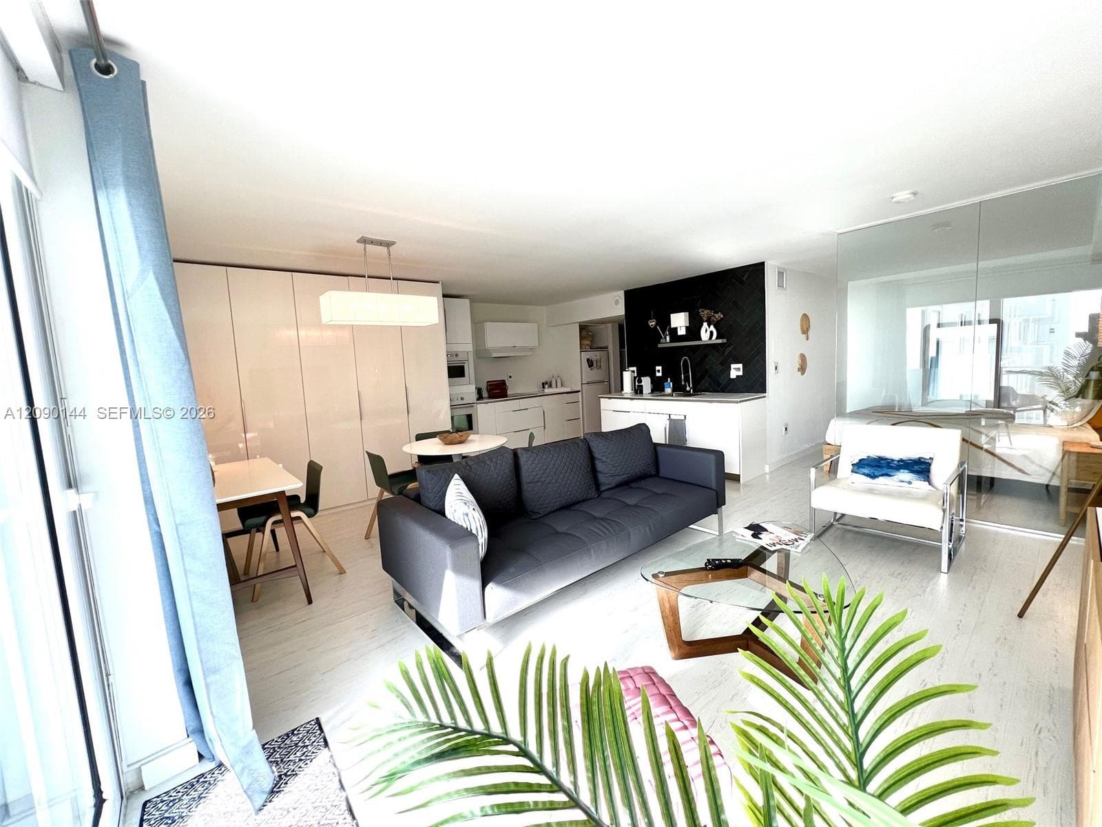 OCEAN POINT CONDO · #525 in Miami Beach - Photo 5