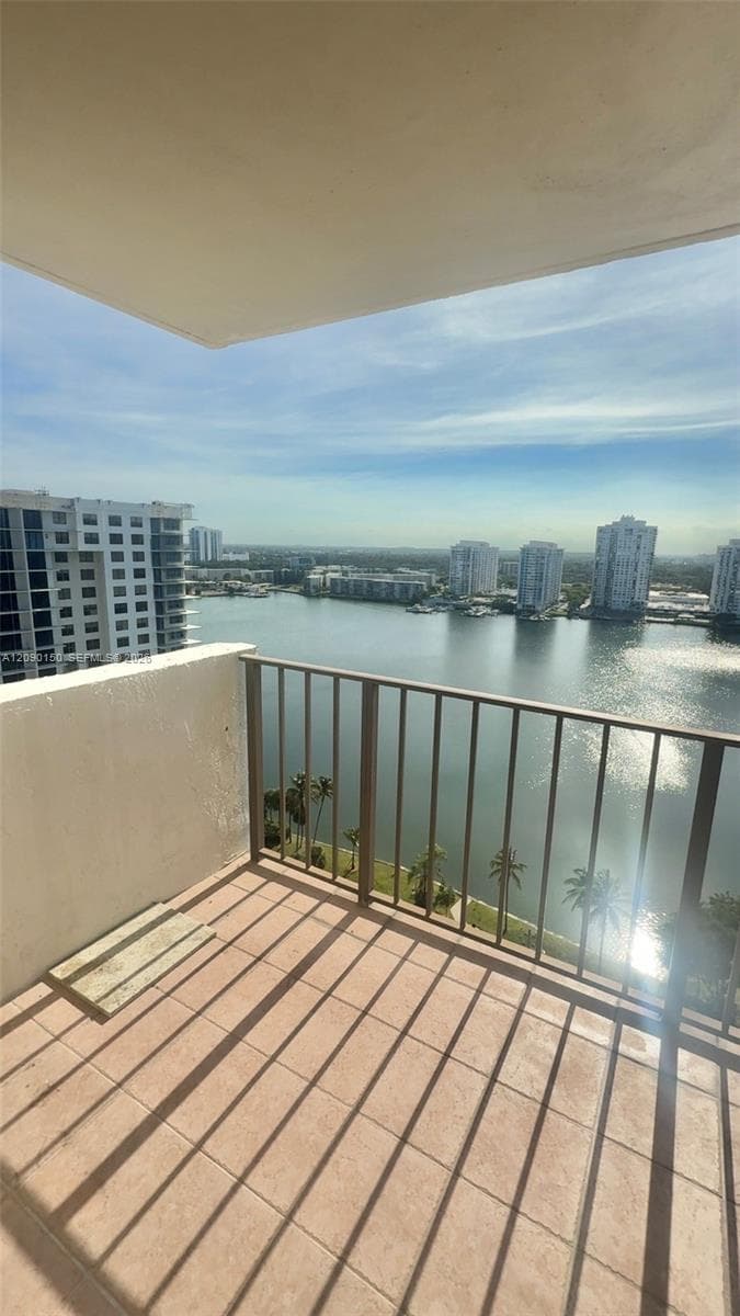 TOWER AT BISCAYNE COVE CO · #2110 in Aventura - Photo 5