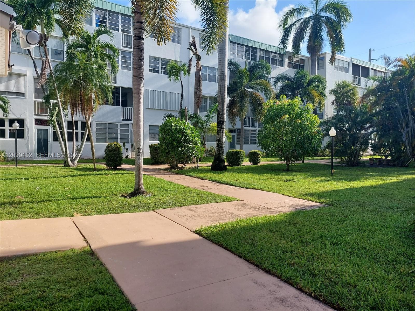 APRIL SONG CONDO · #115 in Hallandale Beach - Photo 7