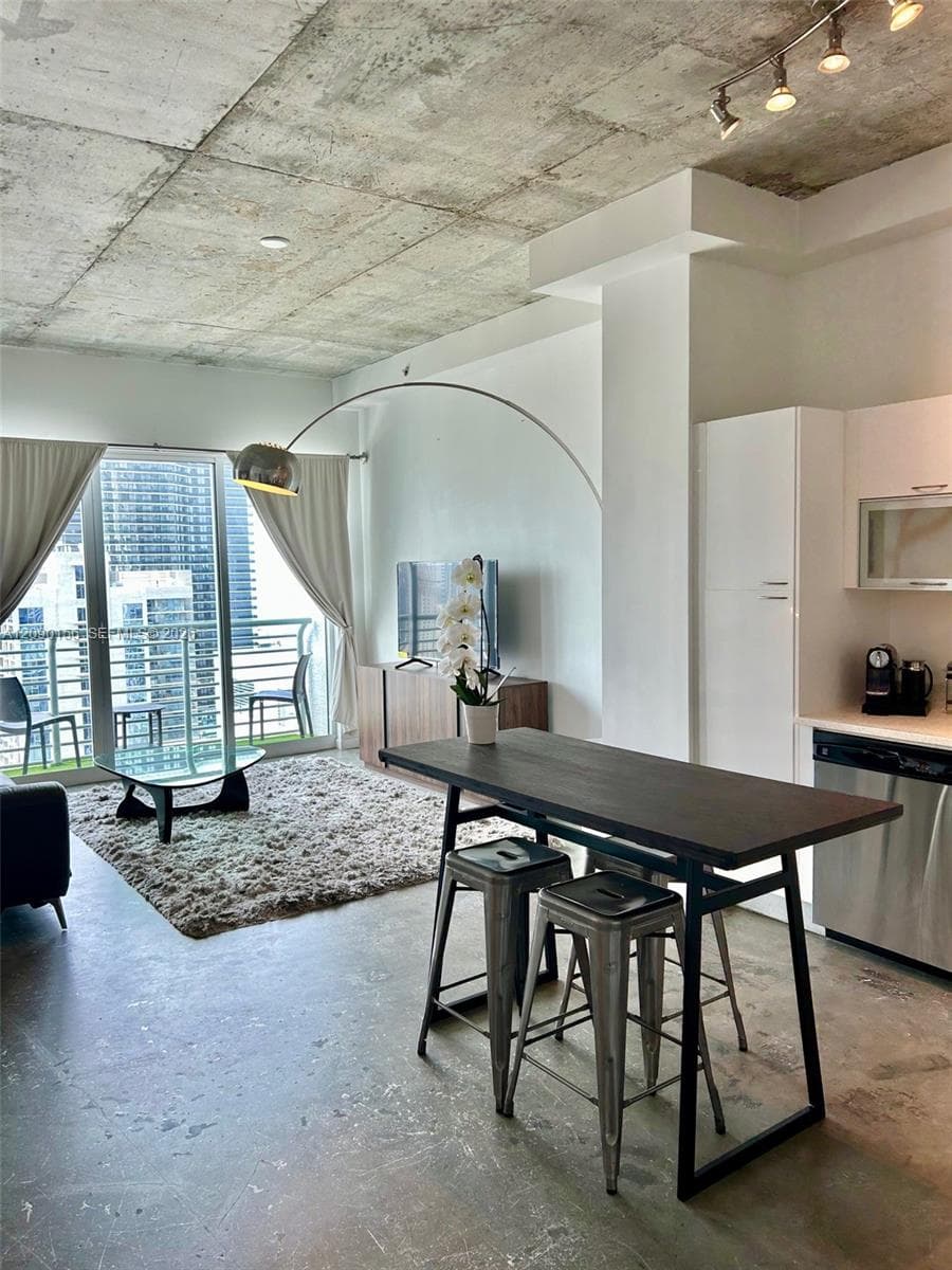 Loft Downtown II · #3309 in Miami - Photo 9