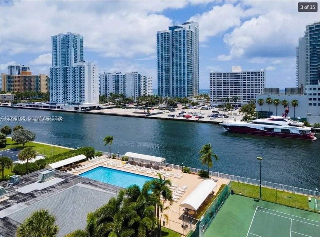 OCEANVIEW PARK CONDO · #311 in Hallandale Beach - Photo 2