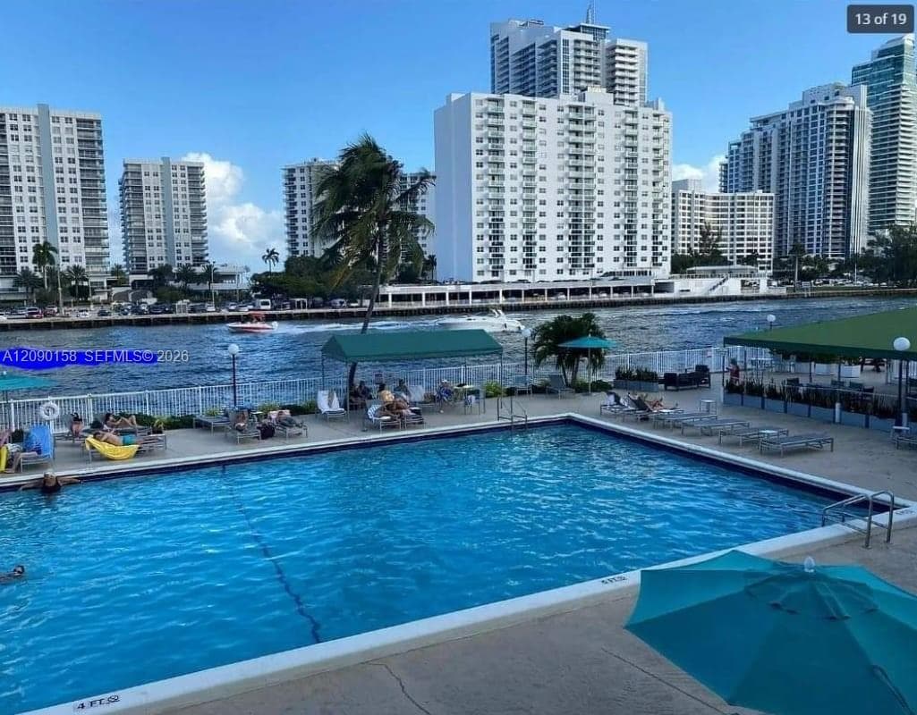 OCEANVIEW PARK CONDO · #311 in Hallandale Beach - Photo 3