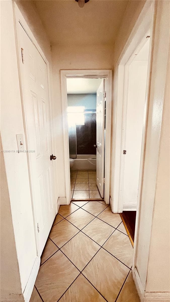Mayo Apartments. · #11 in Hollywood - Photo 17